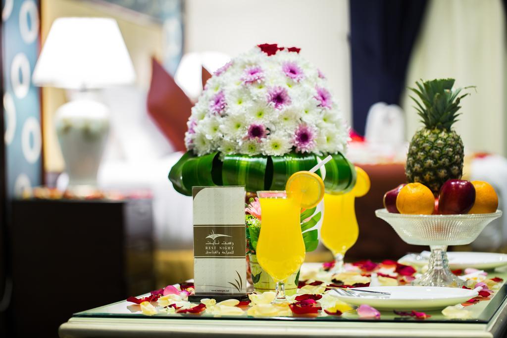 Rest Night Serviced Apartments- Alhamra Ar Riyad Esterno foto A fruit basket