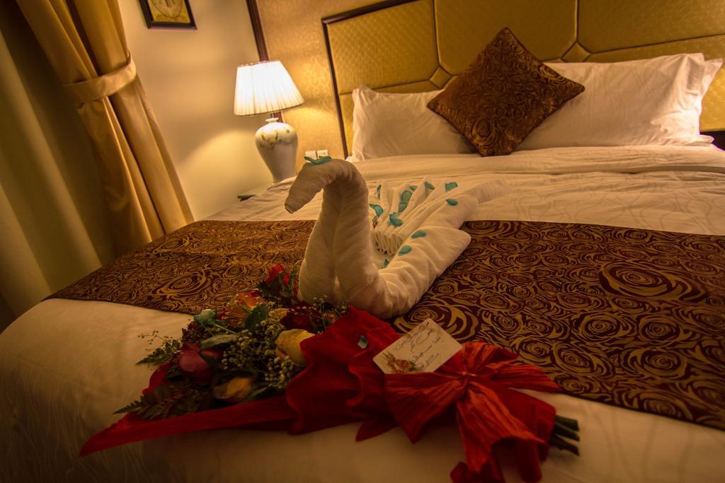 Rest Night Serviced Apartments- Alhamra Ar Riyad Camera foto A towel swan