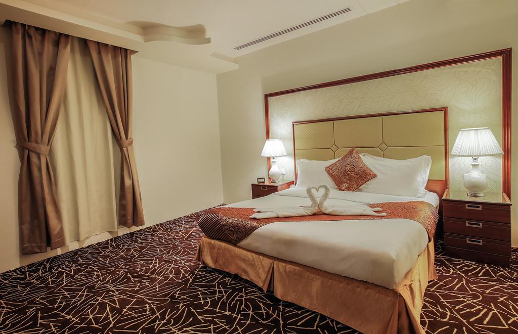 Rest Night Serviced Apartments- Alhamra Ar Riyad Esterno foto A bedroom at the hotel